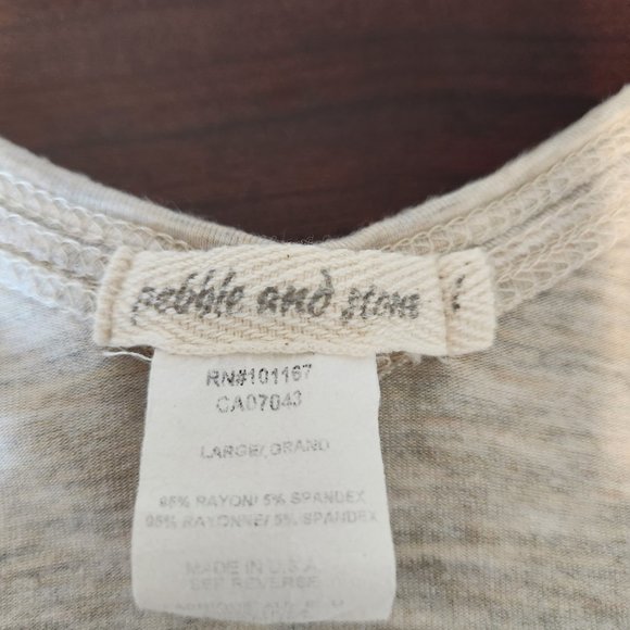 Pebble and Stone Sleeveless Crop Top - Picture 8 of 9